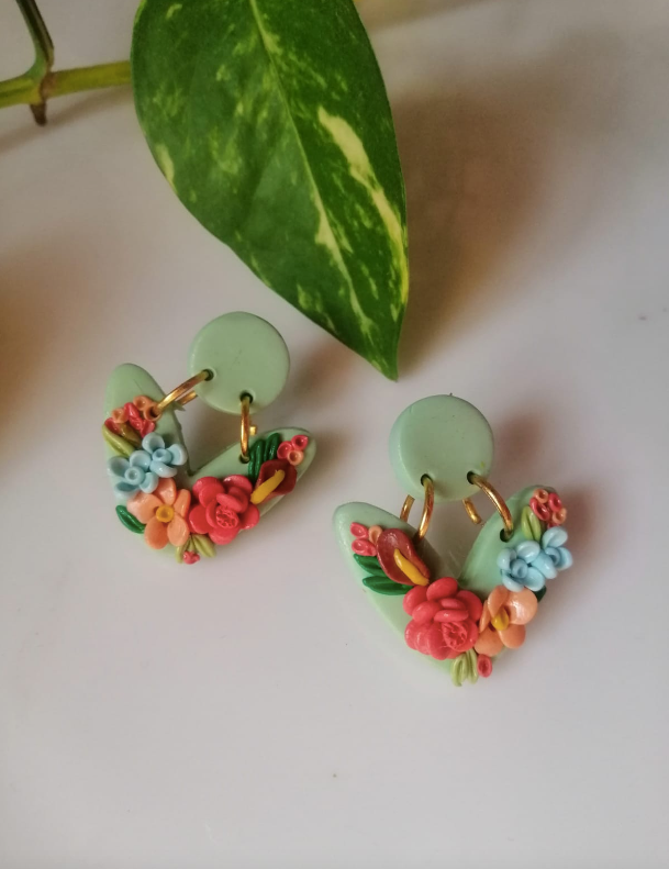 BouquetinSageearrings_b2f04401-e9ff-4d46-9d3f-082970e86aef.png